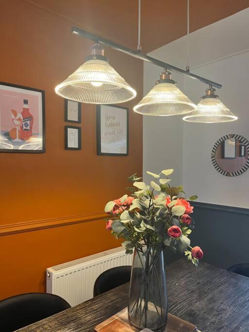 Lobster Cottage - Stylish 3 Bedroom Cottage In Heart Of Tenby Town, Pembrokeshire Экстерьер фото