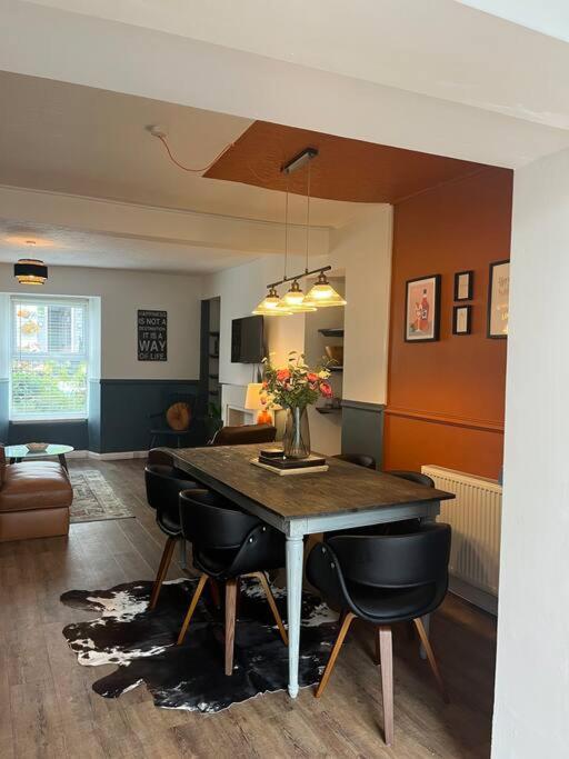 Lobster Cottage - Stylish 3 Bedroom Cottage In Heart Of Tenby Town, Pembrokeshire Экстерьер фото