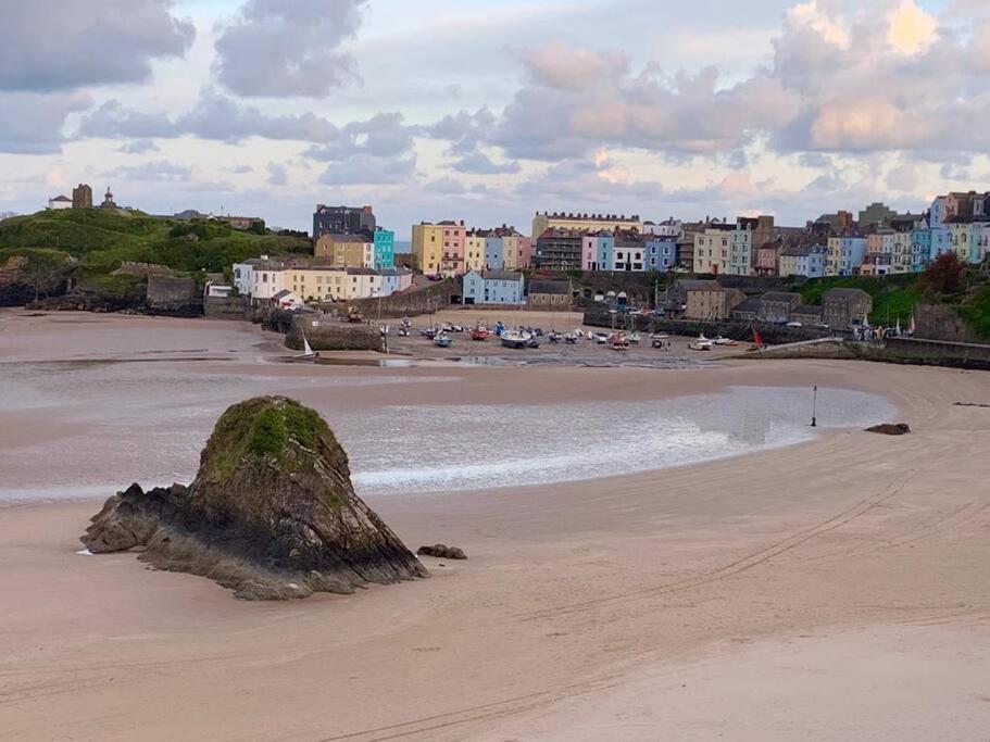 Lobster Cottage - Stylish 3 Bedroom Cottage In Heart Of Tenby Town, Pembrokeshire Экстерьер фото