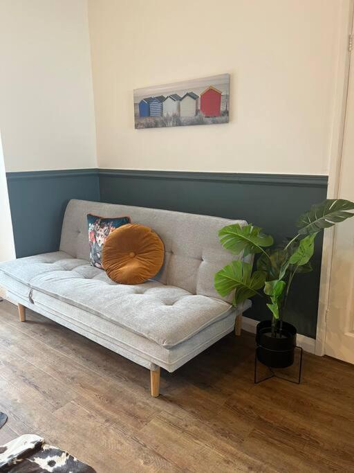 Lobster Cottage - Stylish 3 Bedroom Cottage In Heart Of Tenby Town, Pembrokeshire Экстерьер фото